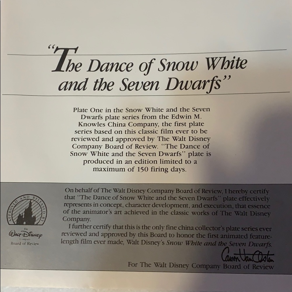 PLATE #1 Knowles The Dance Of Snow White & Seven Dwarf’s Collectible Plate - Picture 6 of 8